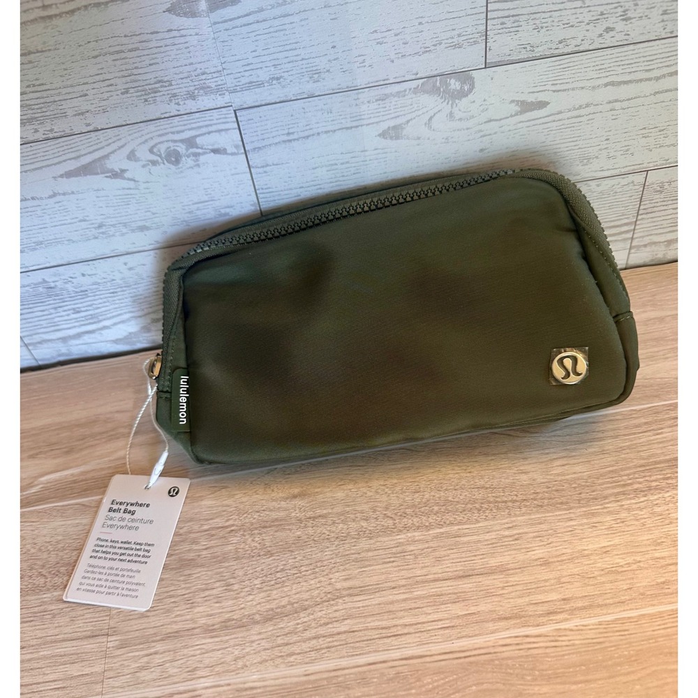Lululemon Everywhere Belt Bag Women ONE Army Green NEW LU9AX2S Adjustable Strap